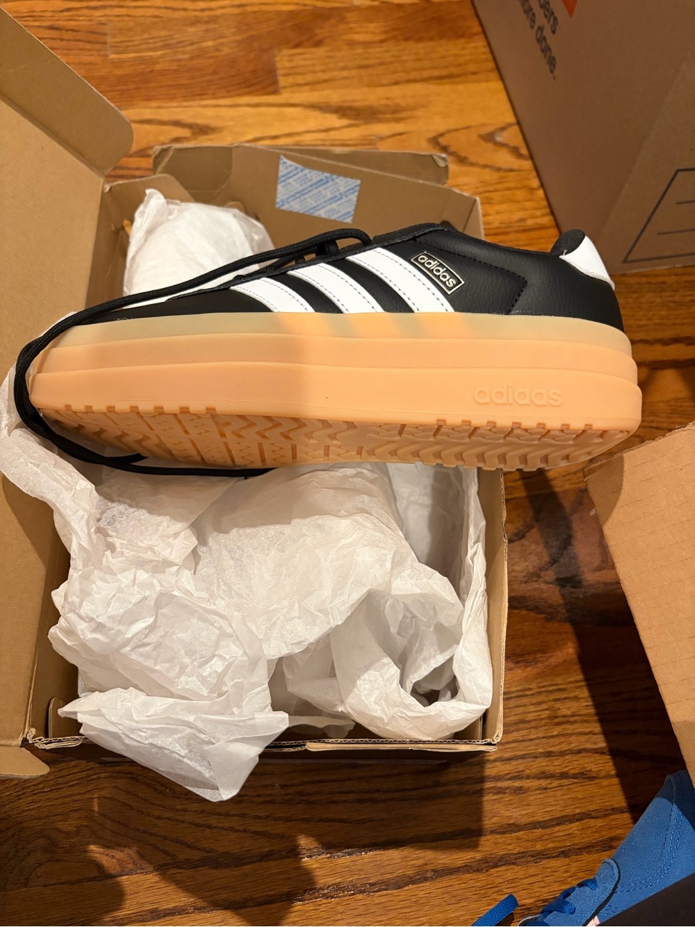 adidas Women’s Black VL Court Shoes with Gum Sole - Picture 2 of 3